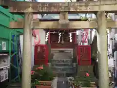 矢口中稲荷神社の鳥居