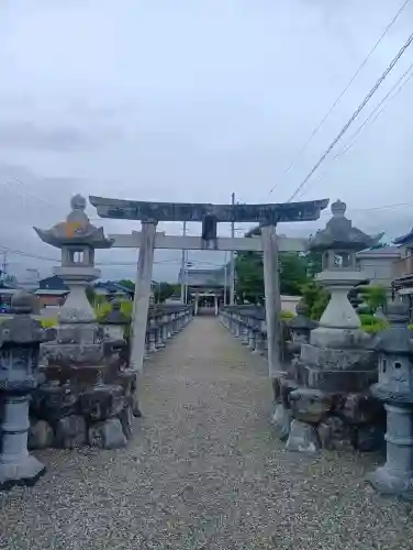 五霊神社の{uncategorized: "未分類", other: "その他", undefined: "問題あり", building: "その他建物", grave: "お墓", sacred_gate: "鳥居", guardian: "狛犬", statue: "像", buddha: "仏像", history: "歴史", nature: "自然", garden: "庭園", animal: "動物", pagoda: "塔", temizu: "手水舎", mountain_gate: "山門・神門", sanctuary: "本殿・本堂", subordinate: "末社・摂社", art: "芸術", scenery: "景色", jizo: "地蔵", ema: "絵馬", goshuin: "御朱印", omikuji: "おみくじ", items: "授与品その他", amulet: "お守り", goshuincho: "御朱印帳", eats: "食事", festival: "お祭り", votive_dance: "神楽", shichigosan: "七五三参", wedding: "結婚式", experience: "体験その他", initially: "初詣", around: "周辺", anti_infection: "感染症対策"}
