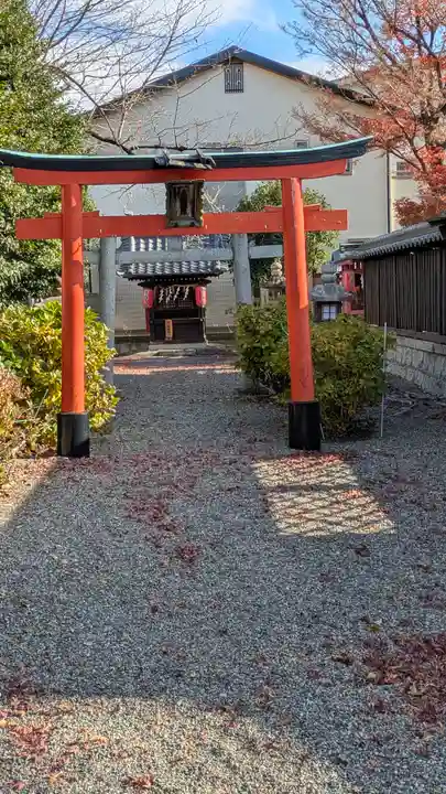 石坐神社(滋賀県)
