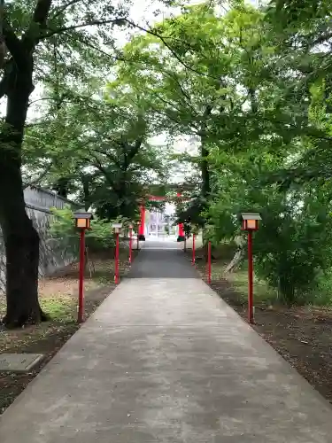 菅原神社の{uncategorized: "未分類", other: "その他", undefined: "問題あり", building: "その他建物", grave: "お墓", sacred_gate: "鳥居", guardian: "狛犬", statue: "像", buddha: "仏像", history: "歴史", nature: "自然", garden: "庭園", animal: "動物", pagoda: "塔", temizu: "手水舎", mountain_gate: "山門・神門", sanctuary: "本殿・本堂", subordinate: "末社・摂社", art: "芸術", scenery: "景色", jizo: "地蔵", ema: "絵馬", goshuin: "御朱印", omikuji: "おみくじ", items: "授与品その他", amulet: "お守り", goshuincho: "御朱印帳", eats: "食事", festival: "お祭り", votive_dance: "神楽", shichigosan: "七五三参", wedding: "結婚式", experience: "体験その他", initially: "初詣", around: "周辺", anti_infection: "感染症対策"}