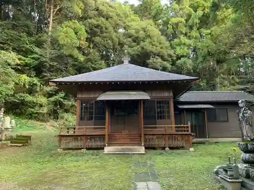 阿弥陀寺の本殿・本堂