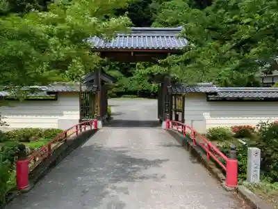 金剛院の山門・神門