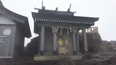 石鎚神社頂上社の本殿・本堂