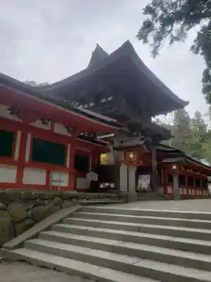 石上神宮の山門・神門