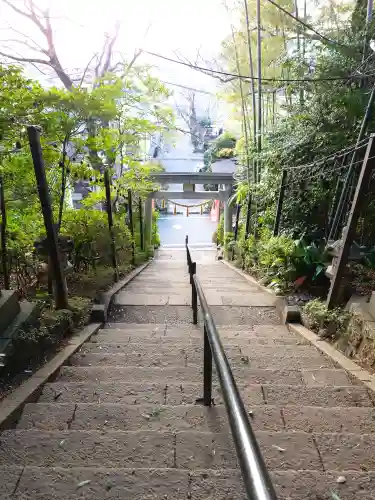 座間神社の{uncategorized: "未分類", other: "その他", undefined: "問題あり", building: "その他建物", grave: "お墓", sacred_gate: "鳥居", guardian: "狛犬", statue: "像", buddha: "仏像", history: "歴史", nature: "自然", garden: "庭園", animal: "動物", pagoda: "塔", temizu: "手水舎", mountain_gate: "山門・神門", sanctuary: "本殿・本堂", subordinate: "末社・摂社", art: "芸術", scenery: "景色", jizo: "地蔵", ema: "絵馬", goshuin: "御朱印", omikuji: "おみくじ", items: "授与品その他", amulet: "お守り", goshuincho: "御朱印帳", eats: "食事", festival: "お祭り", votive_dance: "神楽", shichigosan: "七五三参", wedding: "結婚式", experience: "体験その他", initially: "初詣", around: "周辺", anti_infection: "感染症対策"}