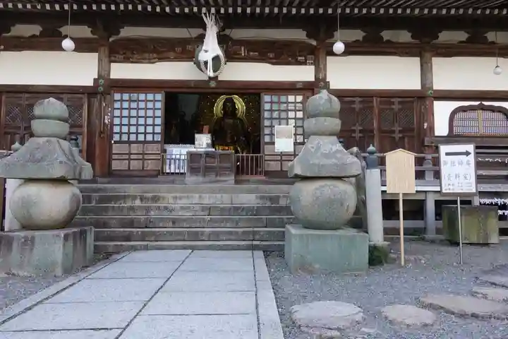 温泉寺の本殿・本堂