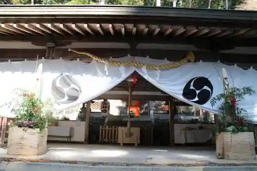 鞆淵八幡神社の本殿・本堂