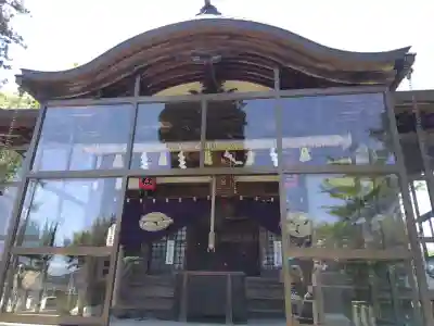 熊野神社の{uncategorized: "未分類", other: "その他", undefined: "問題あり", building: "その他建物", grave: "お墓", sacred_gate: "鳥居", guardian: "狛犬", statue: "像", buddha: "仏像", history: "歴史", nature: "自然", garden: "庭園", animal: "動物", pagoda: "塔", temizu: "手水舎", mountain_gate: "山門・神門", sanctuary: "本殿・本堂", subordinate: "末社・摂社", art: "芸術", scenery: "景色", jizo: "地蔵", ema: "絵馬", goshuin: "御朱印", omikuji: "おみくじ", items: "授与品その他", amulet: "お守り", goshuincho: "御朱印帳", eats: "食事", festival: "お祭り", votive_dance: "神楽", shichigosan: "七五三参", wedding: "結婚式", experience: "体験その他", initially: "初詣", around: "周辺", anti_infection: "感染症対策"}