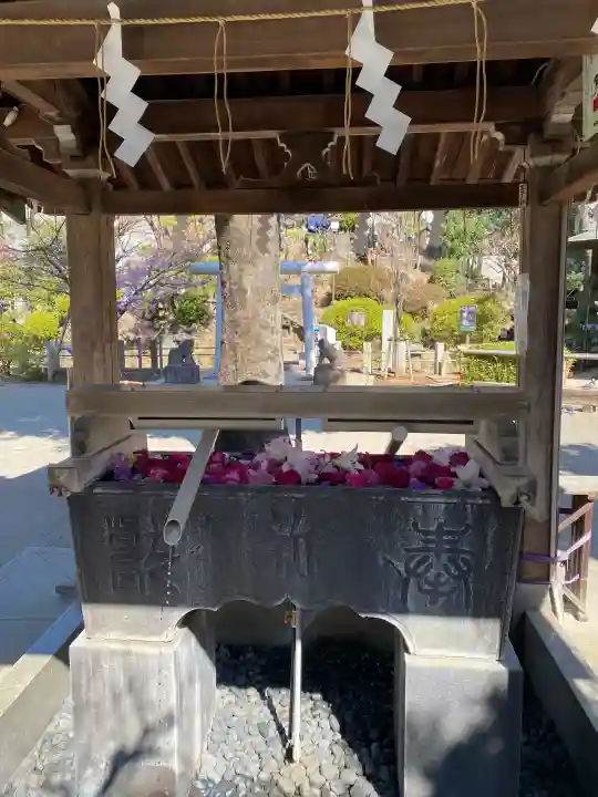 鳩森八幡神社の{uncategorized: "未分類", other: "その他", undefined: "問題あり", building: "その他建物", grave: "お墓", sacred_gate: "鳥居", guardian: "狛犬", statue: "像", buddha: "仏像", history: "歴史", nature: "自然", garden: "庭園", animal: "動物", pagoda: "塔", temizu: "手水舎", mountain_gate: "山門・神門", sanctuary: "本殿・本堂", subordinate: "末社・摂社", art: "芸術", scenery: "景色", jizo: "地蔵", ema: "絵馬", goshuin: "御朱印", omikuji: "おみくじ", items: "授与品その他", amulet: "お守り", goshuincho: "御朱印帳", eats: "食事", festival: "お祭り", votive_dance: "神楽", shichigosan: "七五三参", wedding: "結婚式", experience: "体験その他", initially: "初詣", around: "周辺", anti_infection: "感染症対策"}