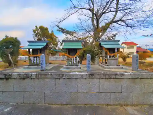 立野天神社（浅野）の末社・摂社