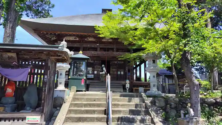 定林寺の本殿・本堂
