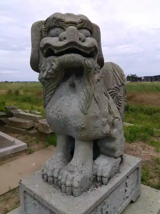 比咩神社の{uncategorized: "未分類", other: "その他", undefined: "問題あり", building: "その他建物", grave: "お墓", sacred_gate: "鳥居", guardian: "狛犬", statue: "像", buddha: "仏像", history: "歴史", nature: "自然", garden: "庭園", animal: "動物", pagoda: "塔", temizu: "手水舎", mountain_gate: "山門・神門", sanctuary: "本殿・本堂", subordinate: "末社・摂社", art: "芸術", scenery: "景色", jizo: "地蔵", ema: "絵馬", goshuin: "御朱印", omikuji: "おみくじ", items: "授与品その他", amulet: "お守り", goshuincho: "御朱印帳", eats: "食事", festival: "お祭り", votive_dance: "神楽", shichigosan: "七五三参", wedding: "結婚式", experience: "体験その他", initially: "初詣", around: "周辺", anti_infection: "感染症対策"}