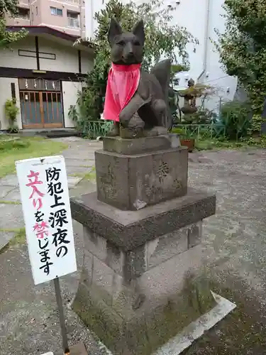 千束稲荷神社の狛犬