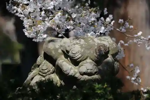 高司神社〜むすびの神の鎮まる社〜の狛犬