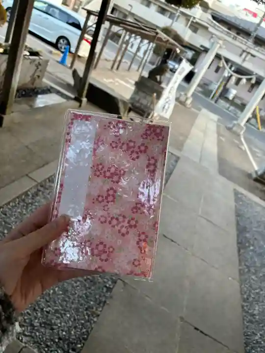 金ヶ作熊野神社の{uncategorized: "未分類", other: "その他", undefined: "問題あり", building: "その他建物", grave: "お墓", sacred_gate: "鳥居", guardian: "狛犬", statue: "像", buddha: "仏像", history: "歴史", nature: "自然", garden: "庭園", animal: "動物", pagoda: "塔", temizu: "手水舎", mountain_gate: "山門・神門", sanctuary: "本殿・本堂", subordinate: "末社・摂社", art: "芸術", scenery: "景色", jizo: "地蔵", ema: "絵馬", goshuin: "御朱印", omikuji: "おみくじ", items: "授与品その他", amulet: "お守り", goshuincho: "御朱印帳", eats: "食事", festival: "お祭り", votive_dance: "神楽", shichigosan: "七五三参", wedding: "結婚式", experience: "体験その他", initially: "初詣", around: "周辺", anti_infection: "感染症対策"}