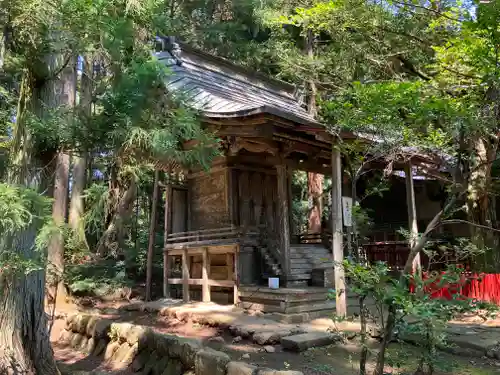 涼ケ岡八幡神社の末社