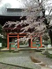 岩舟山高勝寺の山門