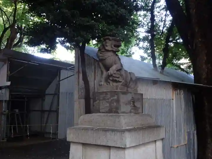 花園神社の狛犬