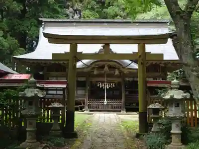 都々古別神社(馬場)の鳥居