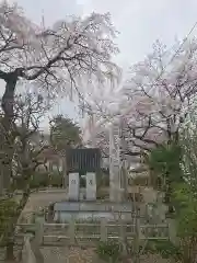 尾曳稲荷神社の建物その他