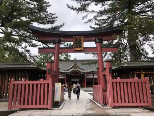 氣比神宮の鳥居