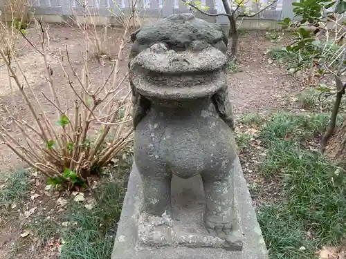 越谷香取神社の狛犬