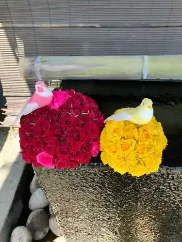 上尾御嶽神社の{uncategorized: "未分類", other: "その他", undefined: "問題あり", building: "その他建物", grave: "お墓", sacred_gate: "鳥居", guardian: "狛犬", statue: "像", buddha: "仏像", history: "歴史", nature: "自然", garden: "庭園", animal: "動物", pagoda: "塔", temizu: "手水舎", mountain_gate: "山門・神門", sanctuary: "本殿・本堂", subordinate: "末社・摂社", art: "芸術", scenery: "景色", jizo: "地蔵", ema: "絵馬", goshuin: "御朱印", omikuji: "おみくじ", items: "授与品その他", amulet: "お守り", goshuincho: "御朱印帳", eats: "食事", festival: "お祭り", votive_dance: "神楽", shichigosan: "七五三参", wedding: "結婚式", experience: "体験その他", initially: "初詣", around: "周辺", anti_infection: "感染症対策"}