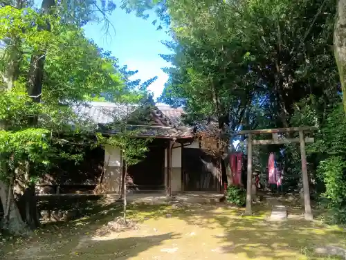日枝神社の{uncategorized: "未分類", other: "その他", undefined: "問題あり", building: "その他建物", grave: "お墓", sacred_gate: "鳥居", guardian: "狛犬", statue: "像", buddha: "仏像", history: "歴史", nature: "自然", garden: "庭園", animal: "動物", pagoda: "塔", temizu: "手水舎", mountain_gate: "山門・神門", sanctuary: "本殿・本堂", subordinate: "末社・摂社", art: "芸術", scenery: "景色", jizo: "地蔵", ema: "絵馬", goshuin: "御朱印", omikuji: "おみくじ", items: "授与品その他", amulet: "お守り", goshuincho: "御朱印帳", eats: "食事", festival: "お祭り", votive_dance: "神楽", shichigosan: "七五三参", wedding: "結婚式", experience: "体験その他", initially: "初詣", around: "周辺", anti_infection: "感染症対策"}