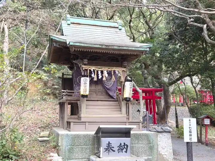 宮地嶽神社の末社・摂社