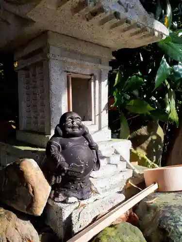 愛宕神社の像