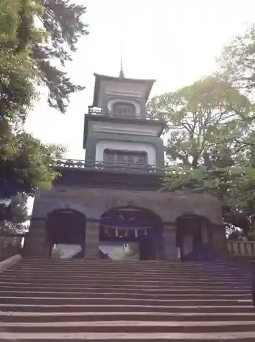 尾山神社の山門・神門