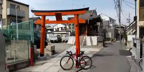 白魚稲荷神社の鳥居