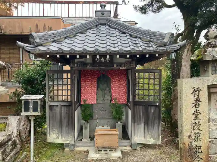 金峯山寺の末社・摂社