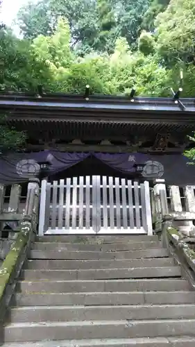 小国両神社の本殿