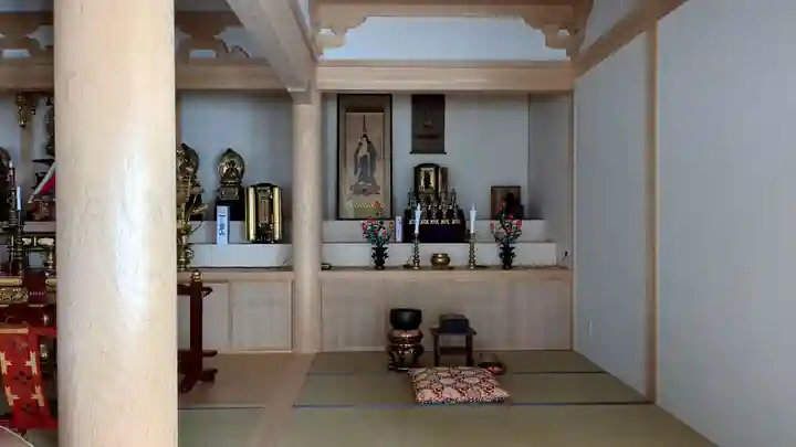 長應寺の本殿・本堂