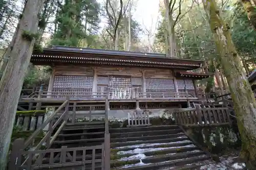 諏訪大社の本殿・本堂