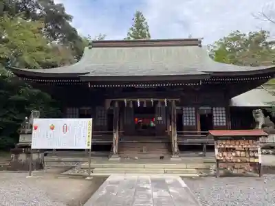 砥鹿神社(里宮)の末社・摂社