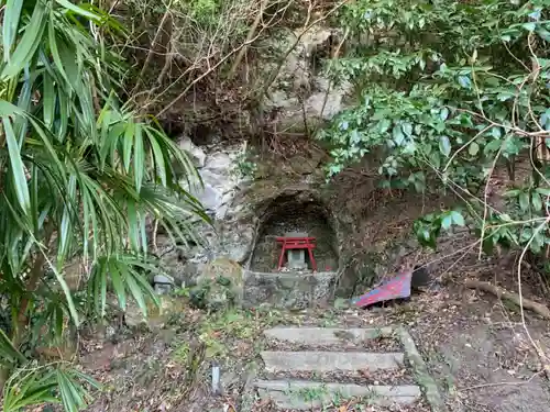 蓮幸寺の末社