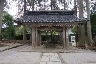 雄山神社中宮祈願殿(富山県)