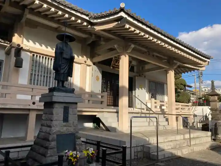 金乗院(目白不動尊)の本殿・本堂