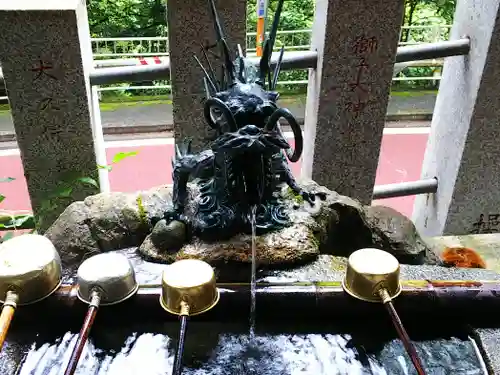 九頭龍神社の手水舎