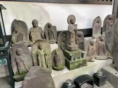 法真寺の{uncategorized: "未分類", other: "その他", undefined: "問題あり", building: "その他建物", grave: "お墓", sacred_gate: "鳥居", guardian: "狛犬", statue: "像", buddha: "仏像", history: "歴史", nature: "自然", garden: "庭園", animal: "動物", pagoda: "塔", temizu: "手水舎", mountain_gate: "山門・神門", sanctuary: "本殿・本堂", subordinate: "末社・摂社", art: "芸術", scenery: "景色", jizo: "地蔵", ema: "絵馬", goshuin: "御朱印", omikuji: "おみくじ", items: "授与品その他", amulet: "お守り", goshuincho: "御朱印帳", eats: "食事", festival: "お祭り", votive_dance: "神楽", shichigosan: "七五三参", wedding: "結婚式", experience: "体験その他", initially: "初詣", around: "周辺", anti_infection: "感染症対策"}