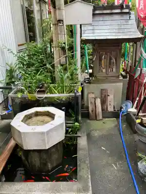 翁稲荷社の末社・摂社