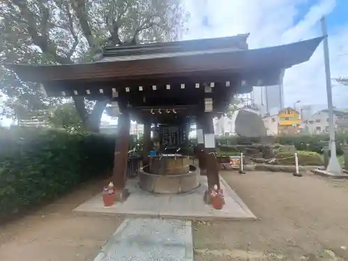 産土神社の{uncategorized: "未分類", other: "その他", undefined: "問題あり", building: "その他建物", grave: "お墓", sacred_gate: "鳥居", guardian: "狛犬", statue: "像", buddha: "仏像", history: "歴史", nature: "自然", garden: "庭園", animal: "動物", pagoda: "塔", temizu: "手水舎", mountain_gate: "山門・神門", sanctuary: "本殿・本堂", subordinate: "末社・摂社", art: "芸術", scenery: "景色", jizo: "地蔵", ema: "絵馬", goshuin: "御朱印", omikuji: "おみくじ", items: "授与品その他", amulet: "お守り", goshuincho: "御朱印帳", eats: "食事", festival: "お祭り", votive_dance: "神楽", shichigosan: "七五三参", wedding: "結婚式", experience: "体験その他", initially: "初詣", around: "周辺", anti_infection: "感染症対策"}