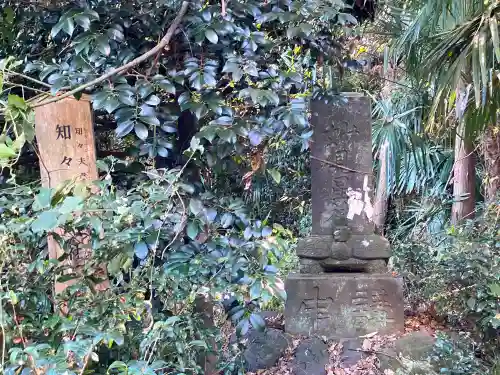 楡山神社の末社・摂社