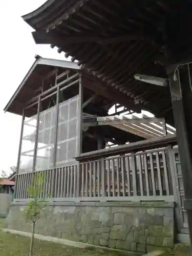 大桑神社の本殿・本堂
