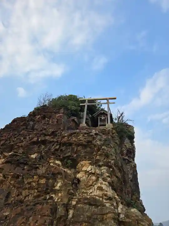 稲佐の浜 弁天島(島根県)