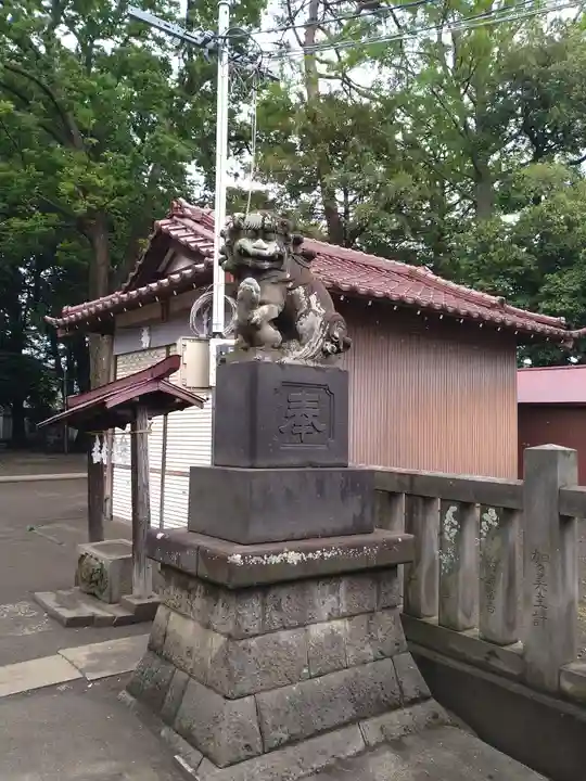 神明社の狛犬