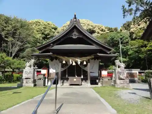 八所神社の本殿