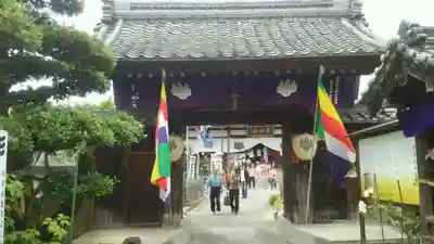 本覚寺の山門・神門